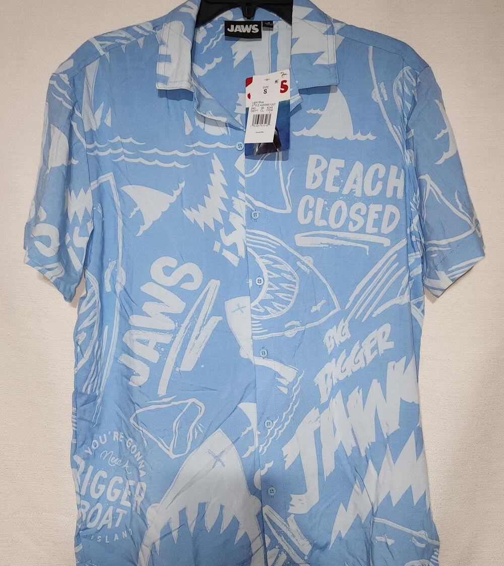 Jaws button down short sleeve shirt men's small